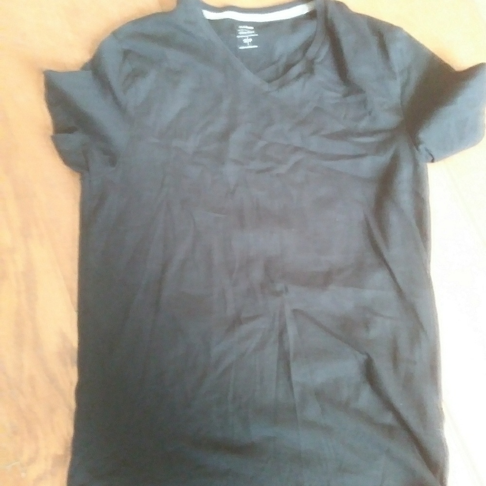 Like new Old navy black soft washed tee